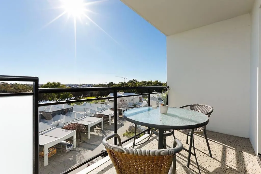 Beautiful 1-Bedroom Apartment Close To The River بيرث